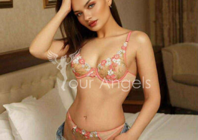 escort girl athens